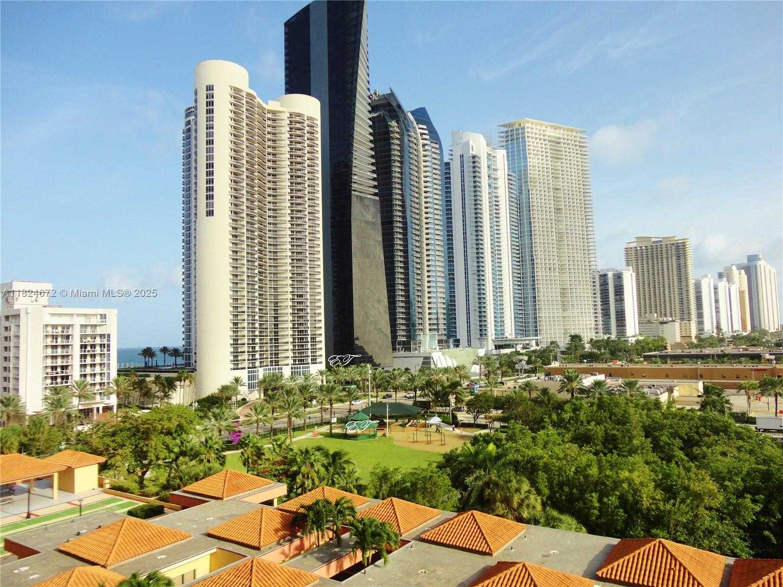 Small Image of 210 174 ST #906, Sunny Isles Beach Number 2