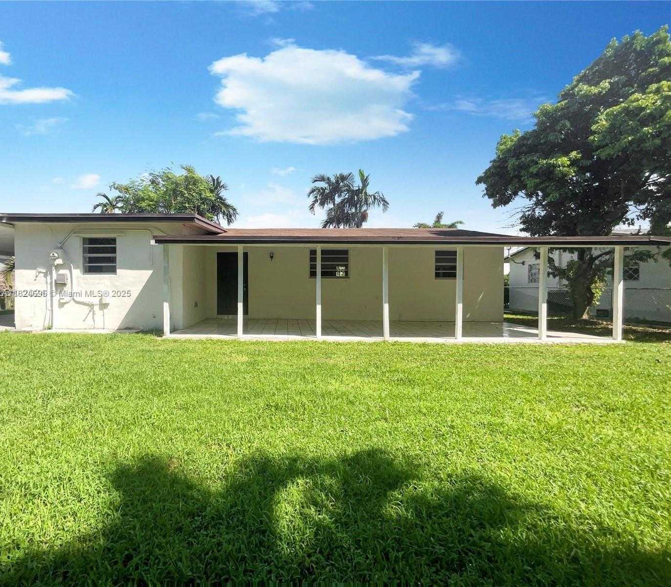 Small Image of 15530 SOUTH WEST 295TH TER, Homestead Number 21