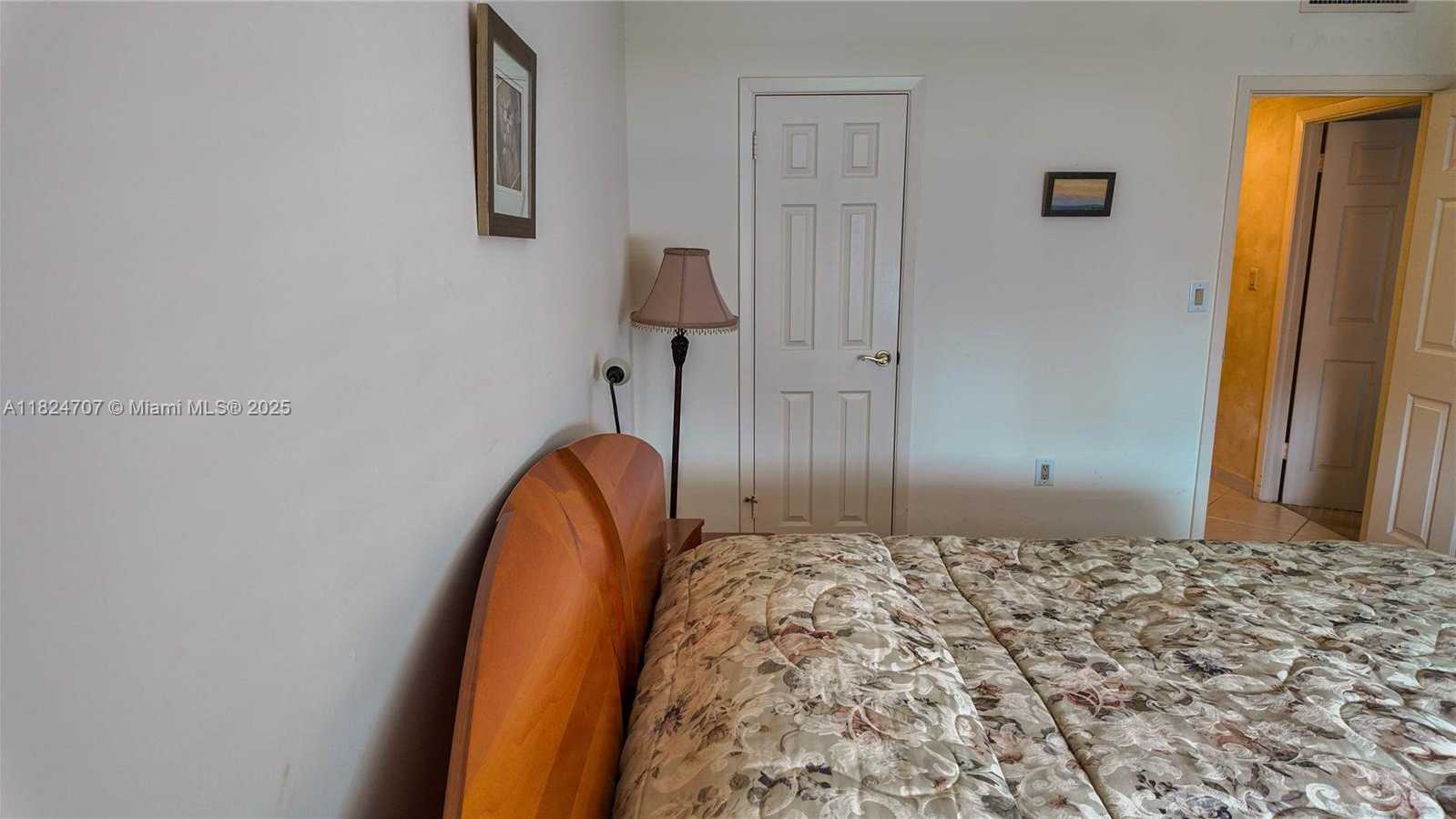 Small Image of 1985 SOUTH OCEAN DR #11P, Hallandale Beach Number 15
