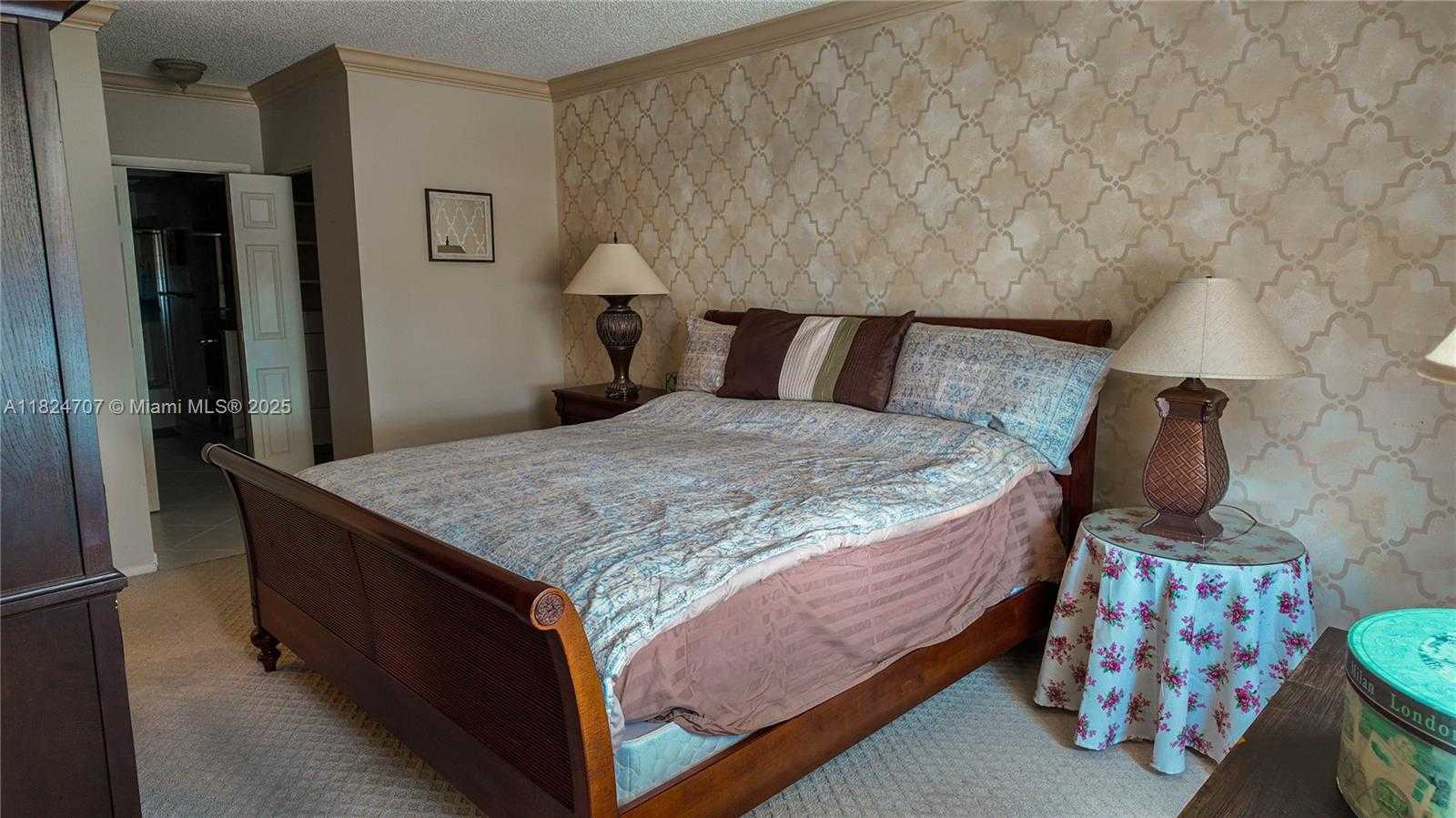 Small Image of 1985 SOUTH OCEAN DR #11P, Hallandale Beach Number 17