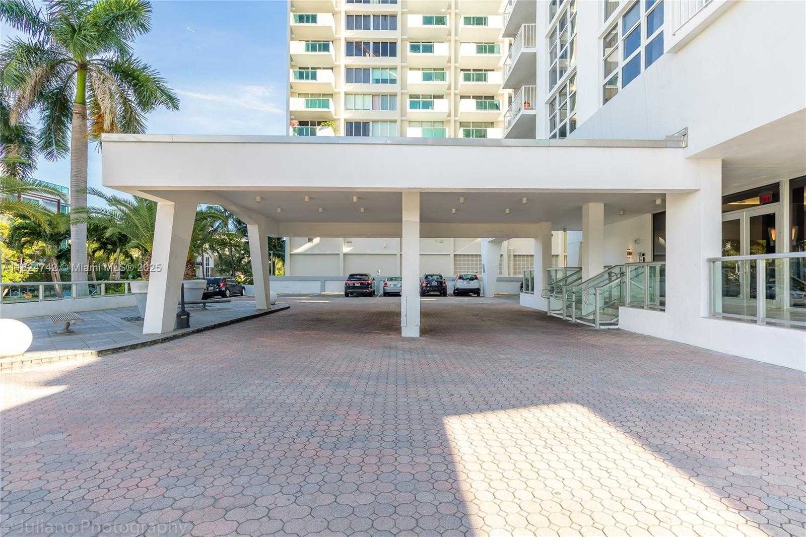Small Image of 1228 WEST AVE #312, Miami Beach Number 24