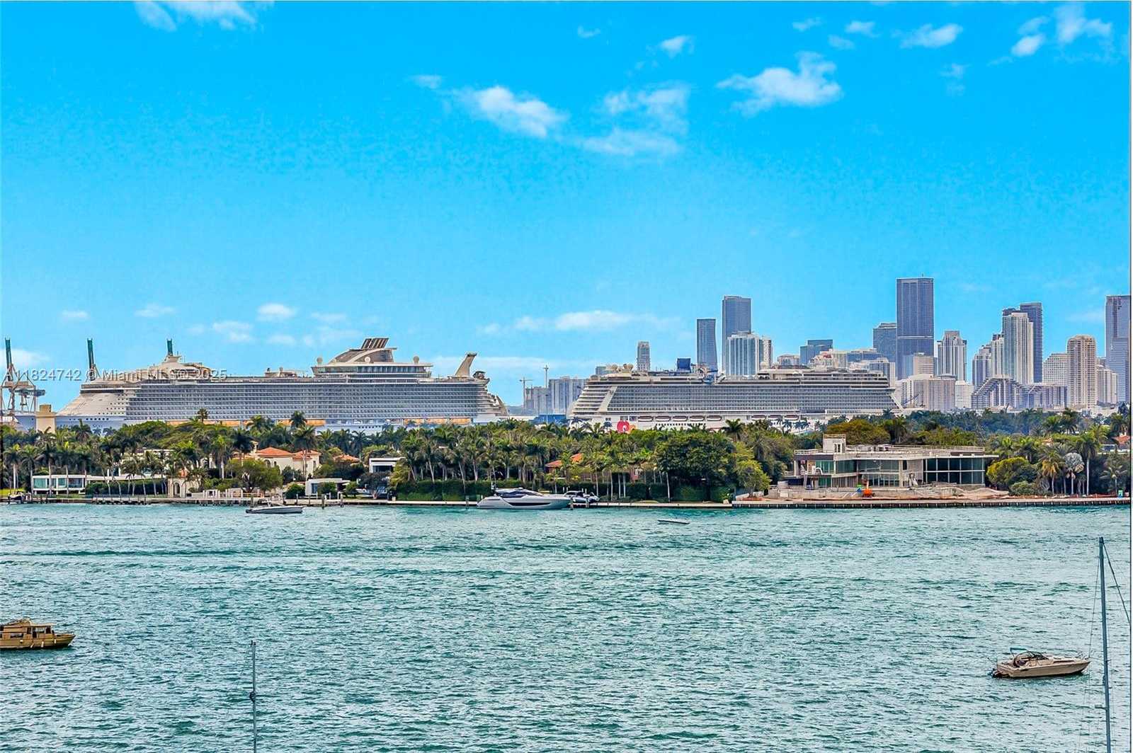 Small Image of 1228 WEST AVE #312, Miami Beach Number 7