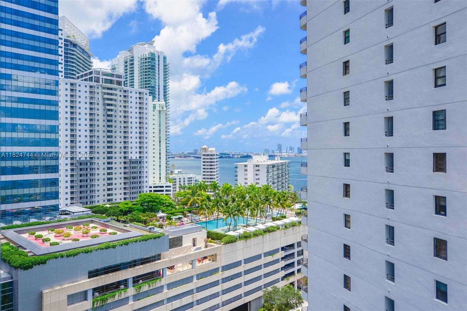 Small Image of 1451 BRICKELL AVE #1503, Miami Number 21
