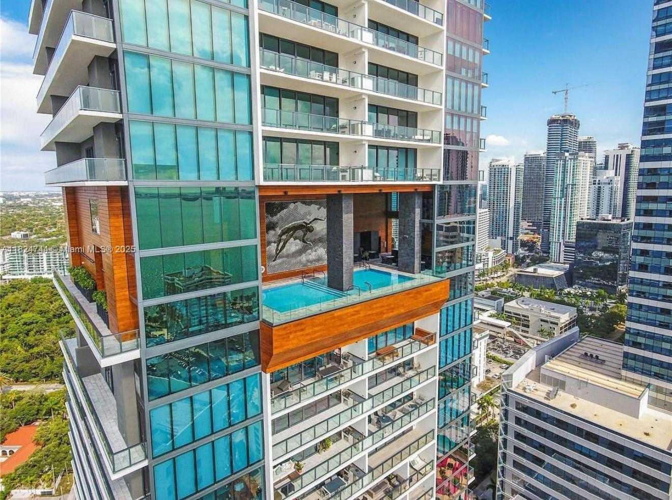 Small Image of 1451 BRICKELL AVE #1503, Miami Number 4