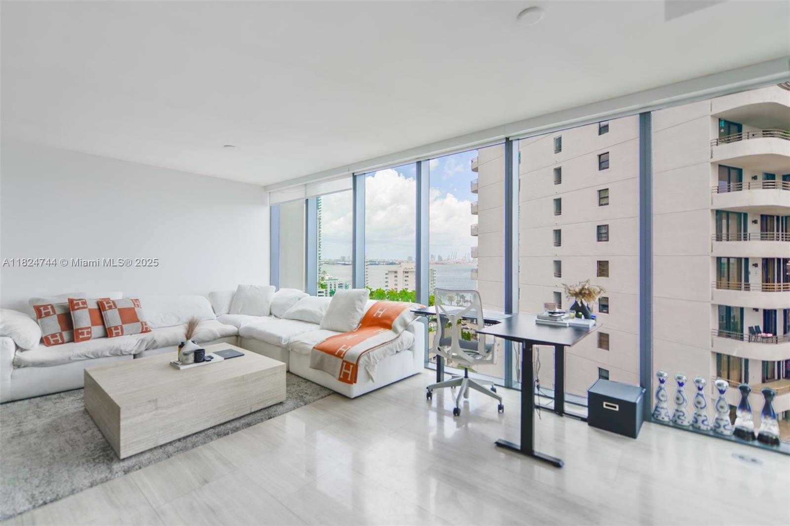 Small Image of 1451 BRICKELL AVE #1503, Miami Number 6