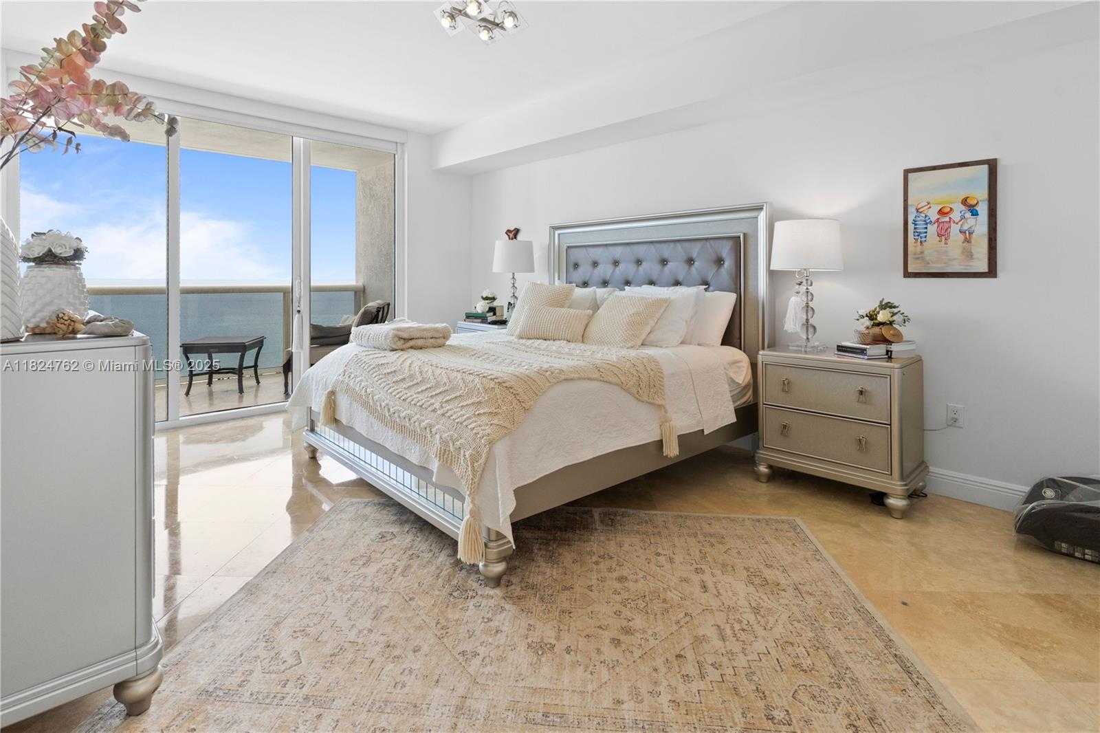 Small Image of 1800 SOUTH OCEAN DR #2103, Hallandale Beach Number 11