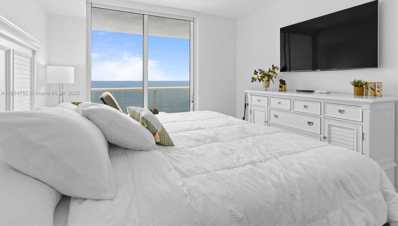 Small Image of 1800 SOUTH OCEAN DR #2103, Hallandale Beach Number 14