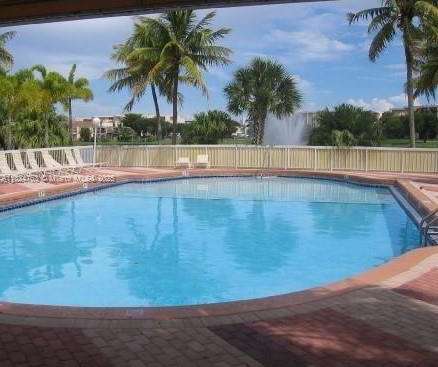 Small Image of 9369 FONTAINEBLEAU BLVD #J214, Miami Number 4
