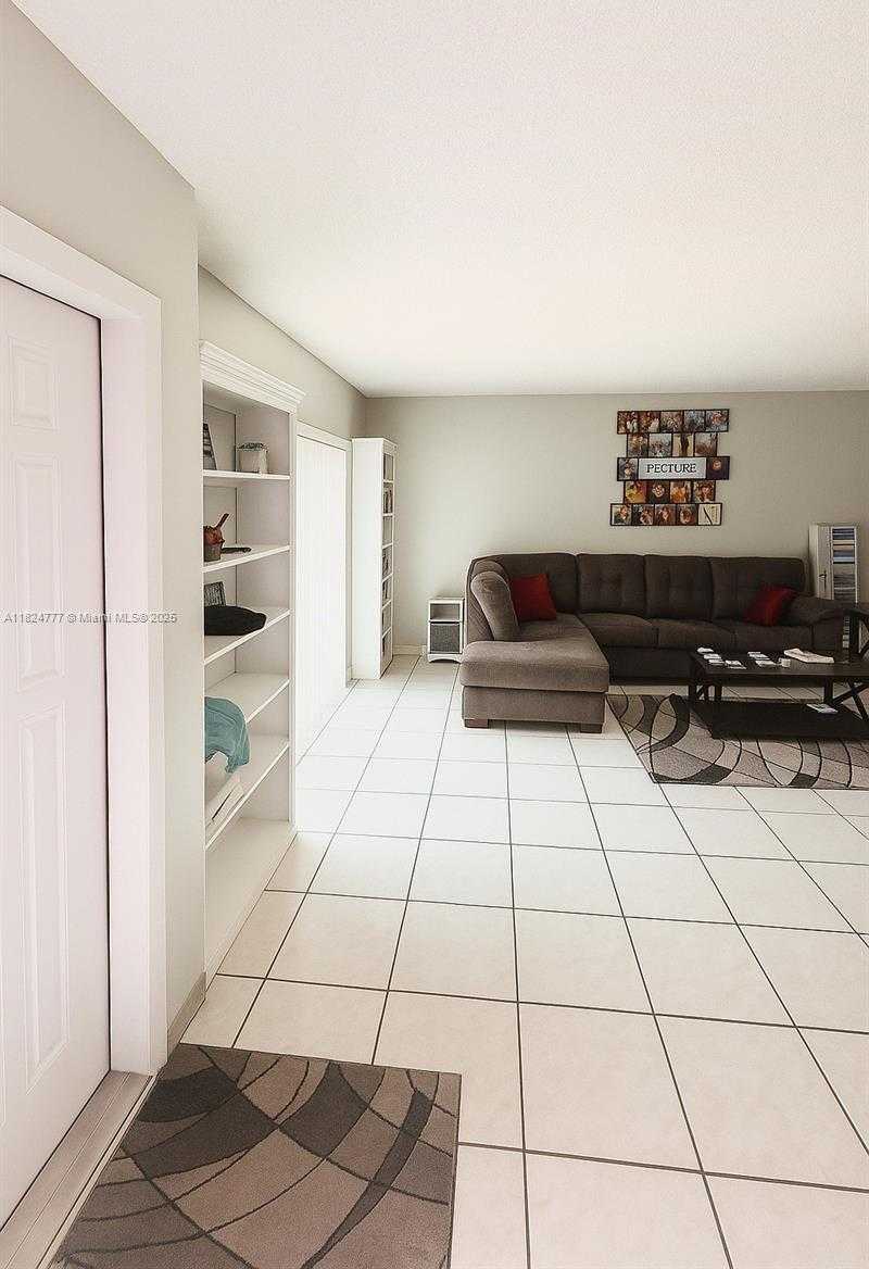 Small Image of 13341 SOUTH WEST 88TH TER #C, Miami Number 2