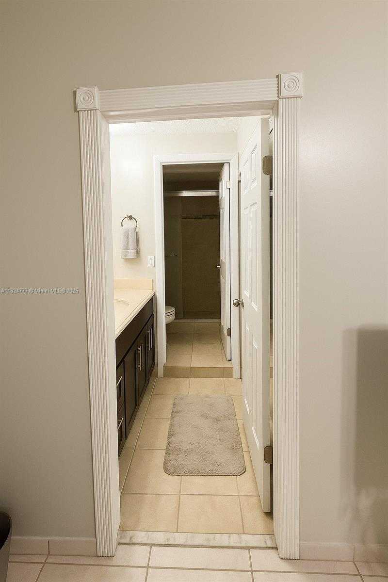 Small Image of 13341 SOUTH WEST 88TH TER #C, Miami Number 24