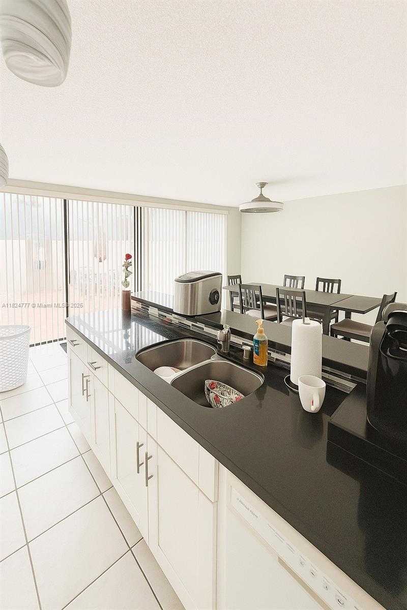 Small Image of 13341 SOUTH WEST 88TH TER #C, Miami Number 3