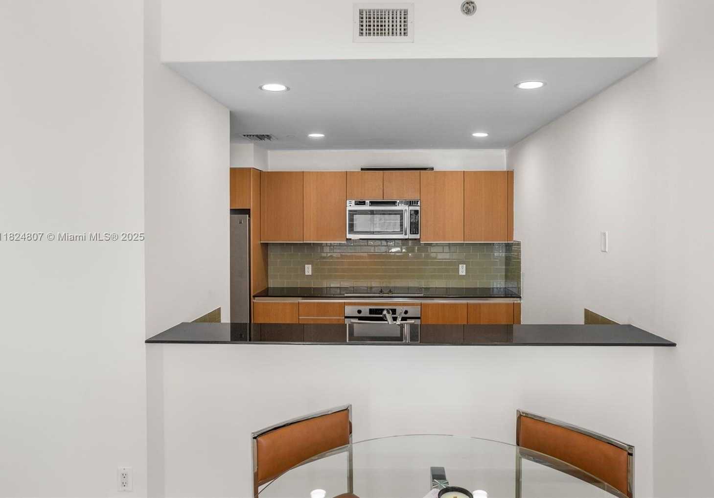 Small Image of 1060 BRICKELL AVE #4001, Miami Number 10