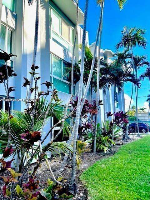 Small Image of 9971 WEST BAY HARBOR DR #205, Bay Harbor Islands Number 12