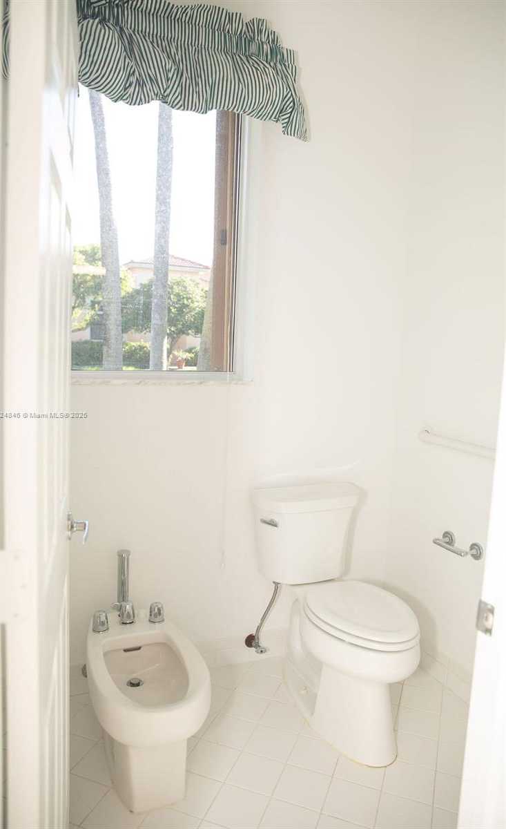 Small Image of 8464 SOUTH WEST 138TH ST, Palmetto Bay Number 22