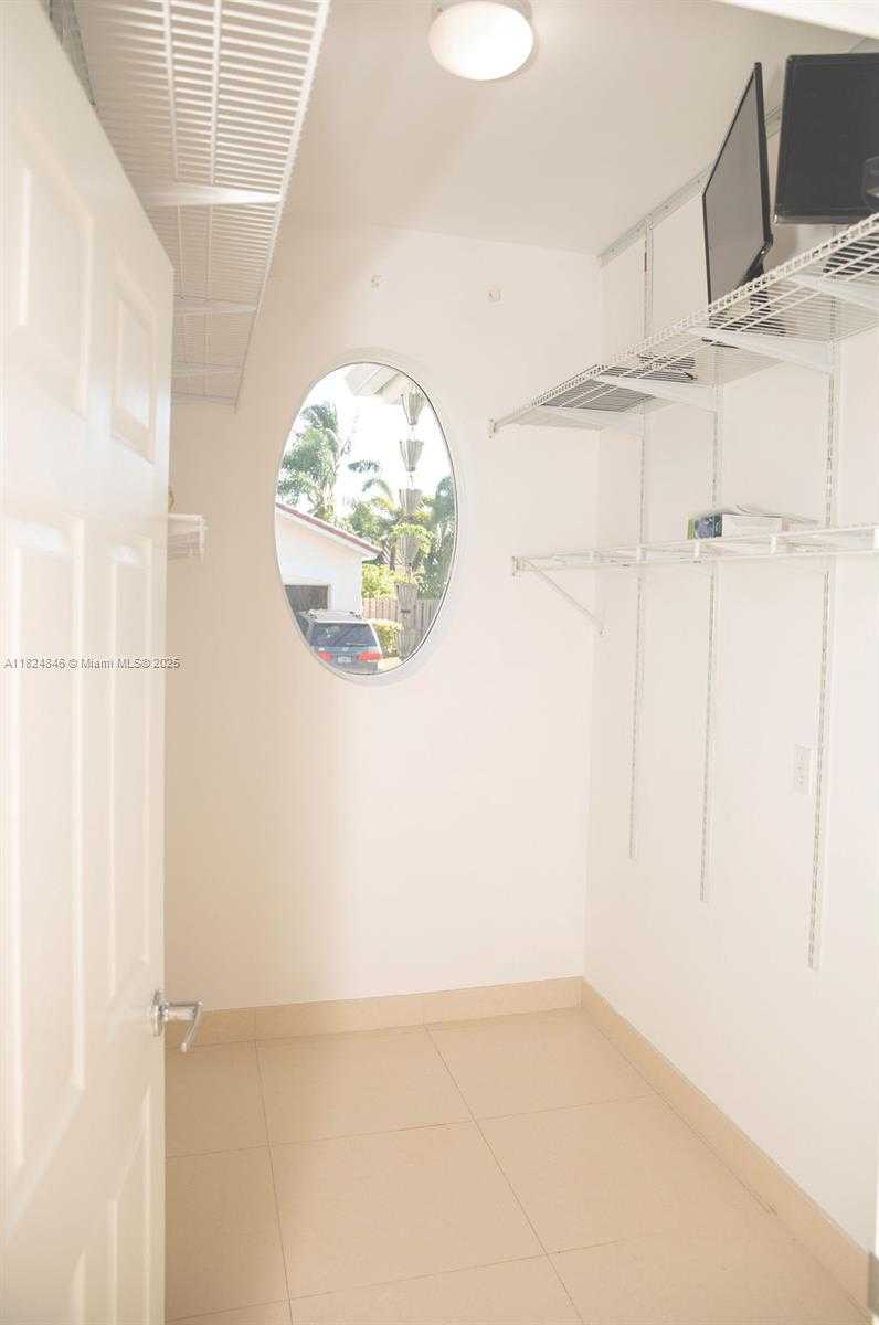 Small Image of 8464 SOUTH WEST 138TH ST, Palmetto Bay Number 29