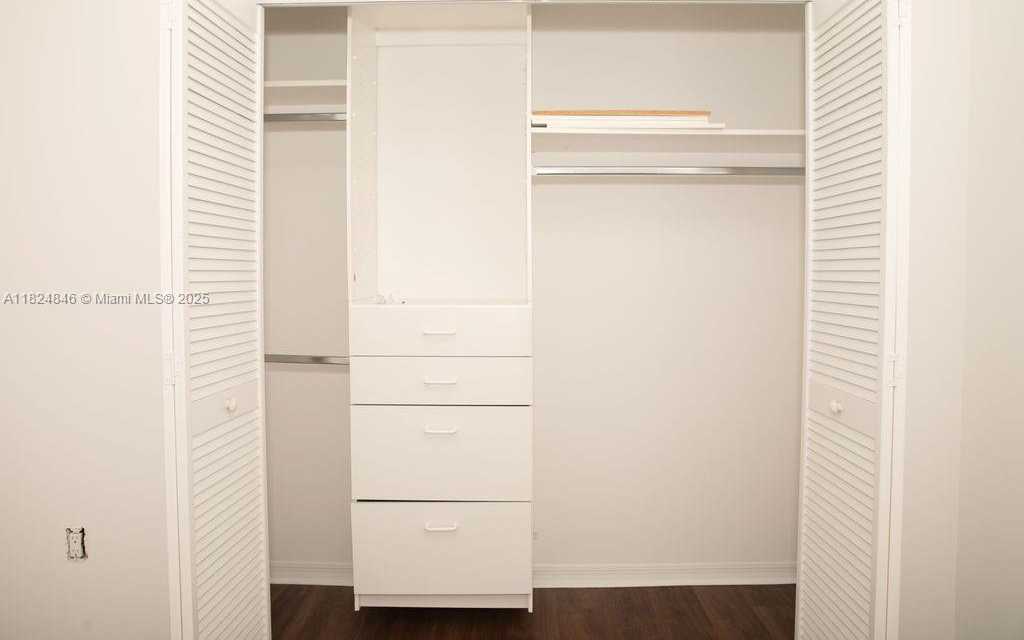 Small Image of 8464 SOUTH WEST 138TH ST, Palmetto Bay Number 45