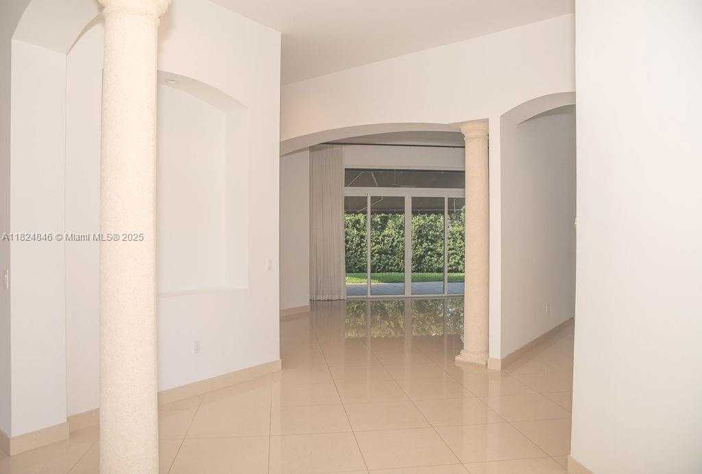 Small Image of 8464 SOUTH WEST 138TH ST, Palmetto Bay Number 8