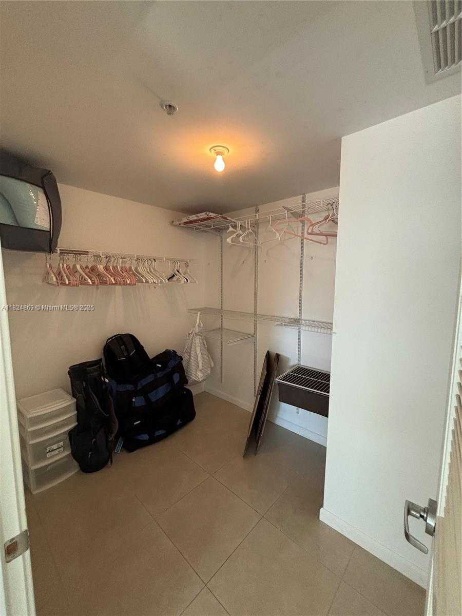 Small Image of 3250 NORTH EAST 1ST AVE #918, Miami Number 15