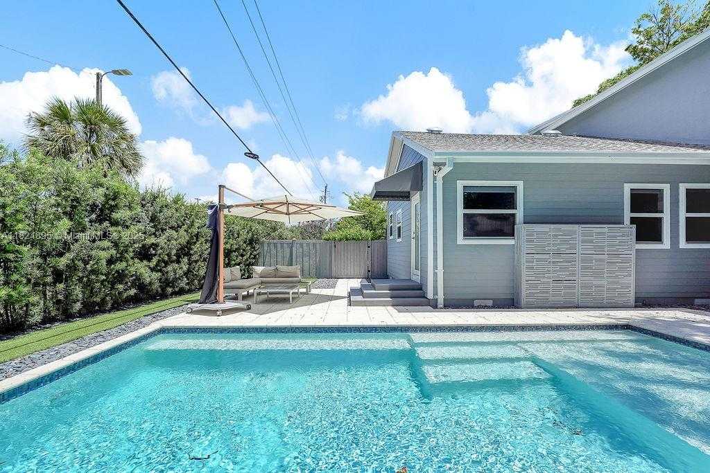 Small Image of 150 NORTH EAST 50 #A, Miami Number 21
