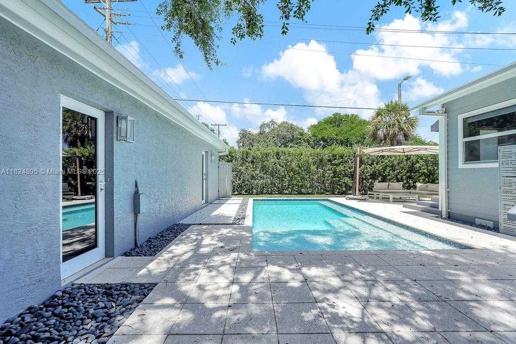 Small Image of 150 NORTH EAST 50 #A, Miami Number 23