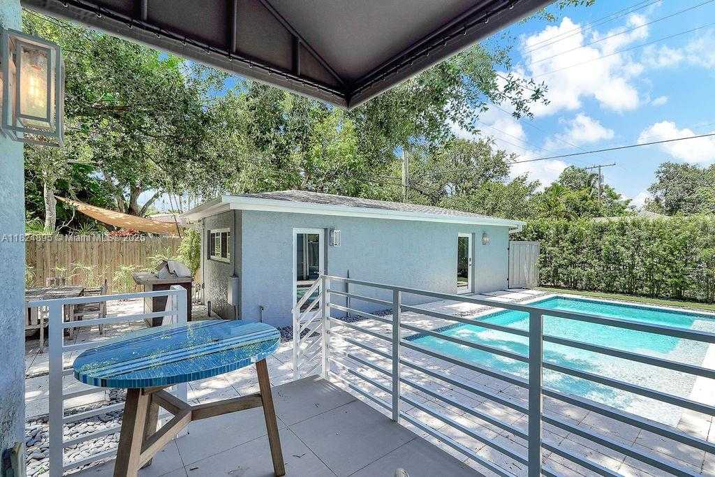 Small Image of 150 NORTH EAST 50 #A, Miami Number 25