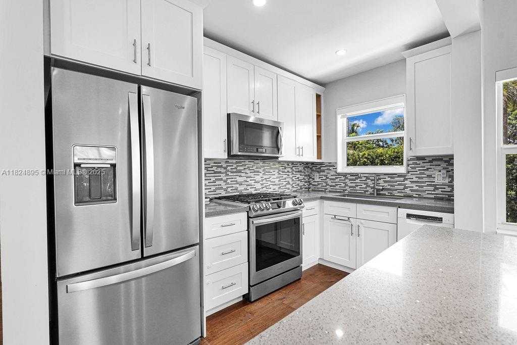 Small Image of 150 NORTH EAST 50 #A, Miami Number 36