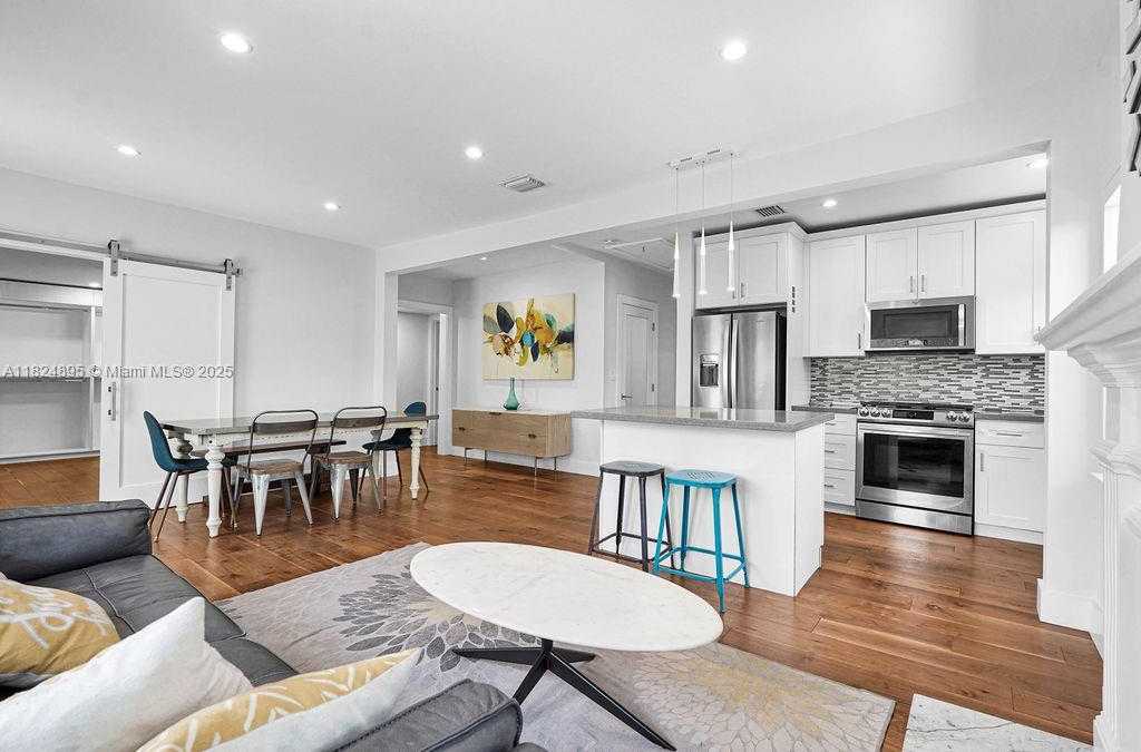 Small Image of 150 NORTH EAST 50 #A, Miami Number 41