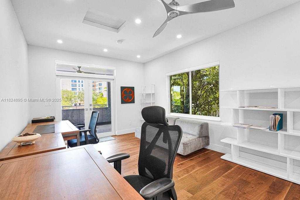 Small Image of 150 NORTH EAST 50 #A, Miami Number 71