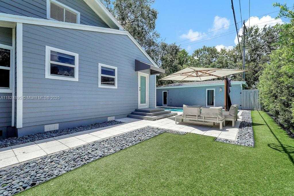 Small Image of 150 NORTH EAST 50 #A, Miami Number 84