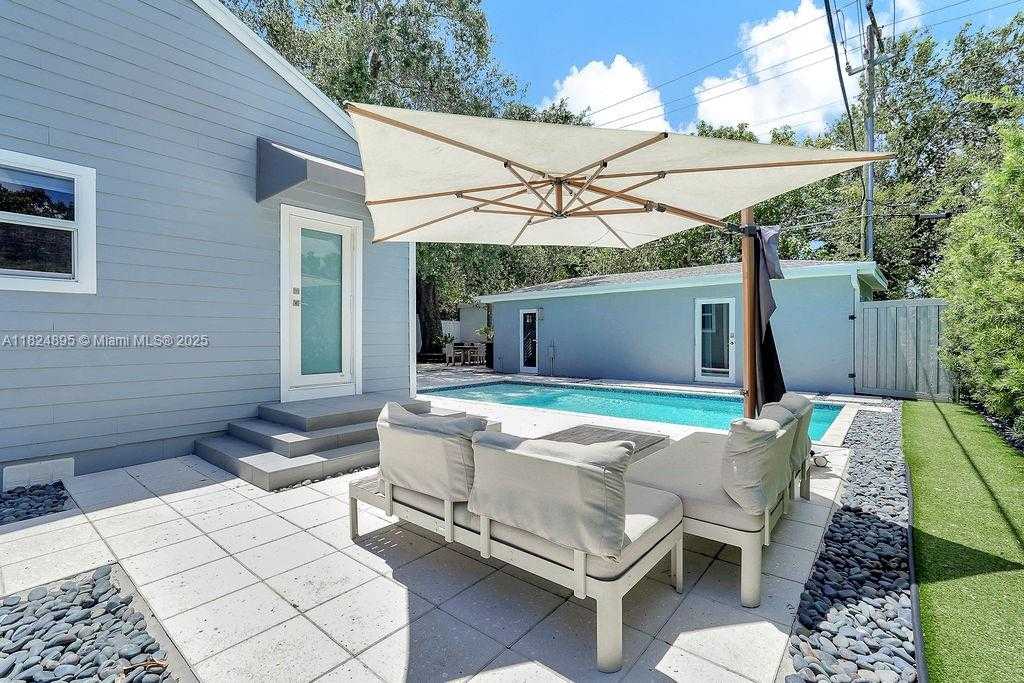 Small Image of 150 NORTH EAST 50 #A, Miami Number 85