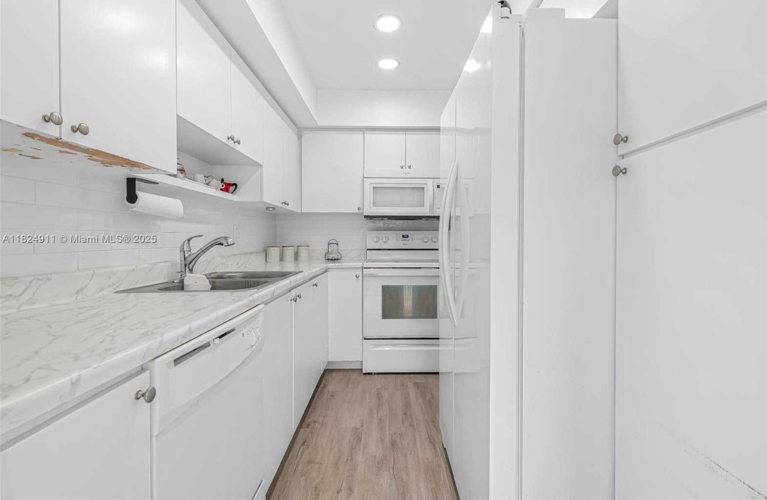 Small Image of 1356 PELICAN CT, Homestead Number 12