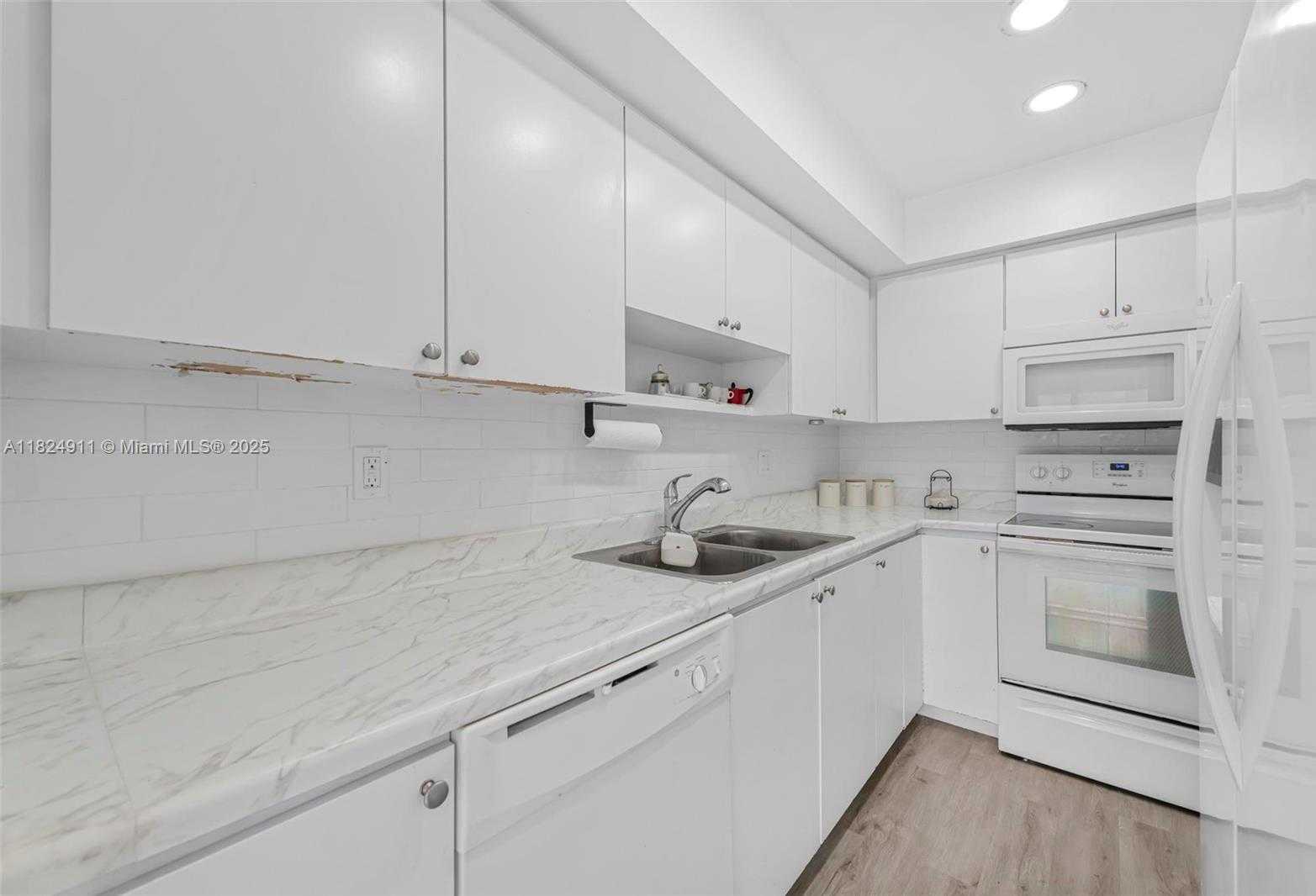 Small Image of 1356 PELICAN CT, Homestead Number 13