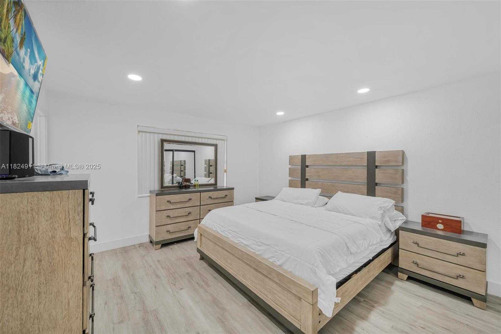 Small Image of 1356 PELICAN CT, Homestead Number 15