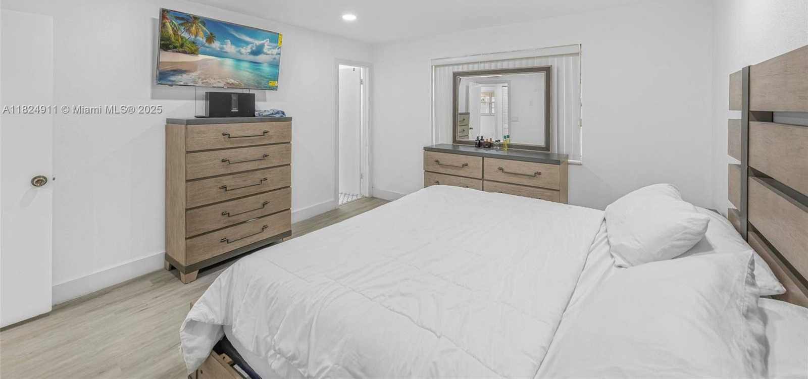 Small Image of 1356 PELICAN CT, Homestead Number 16