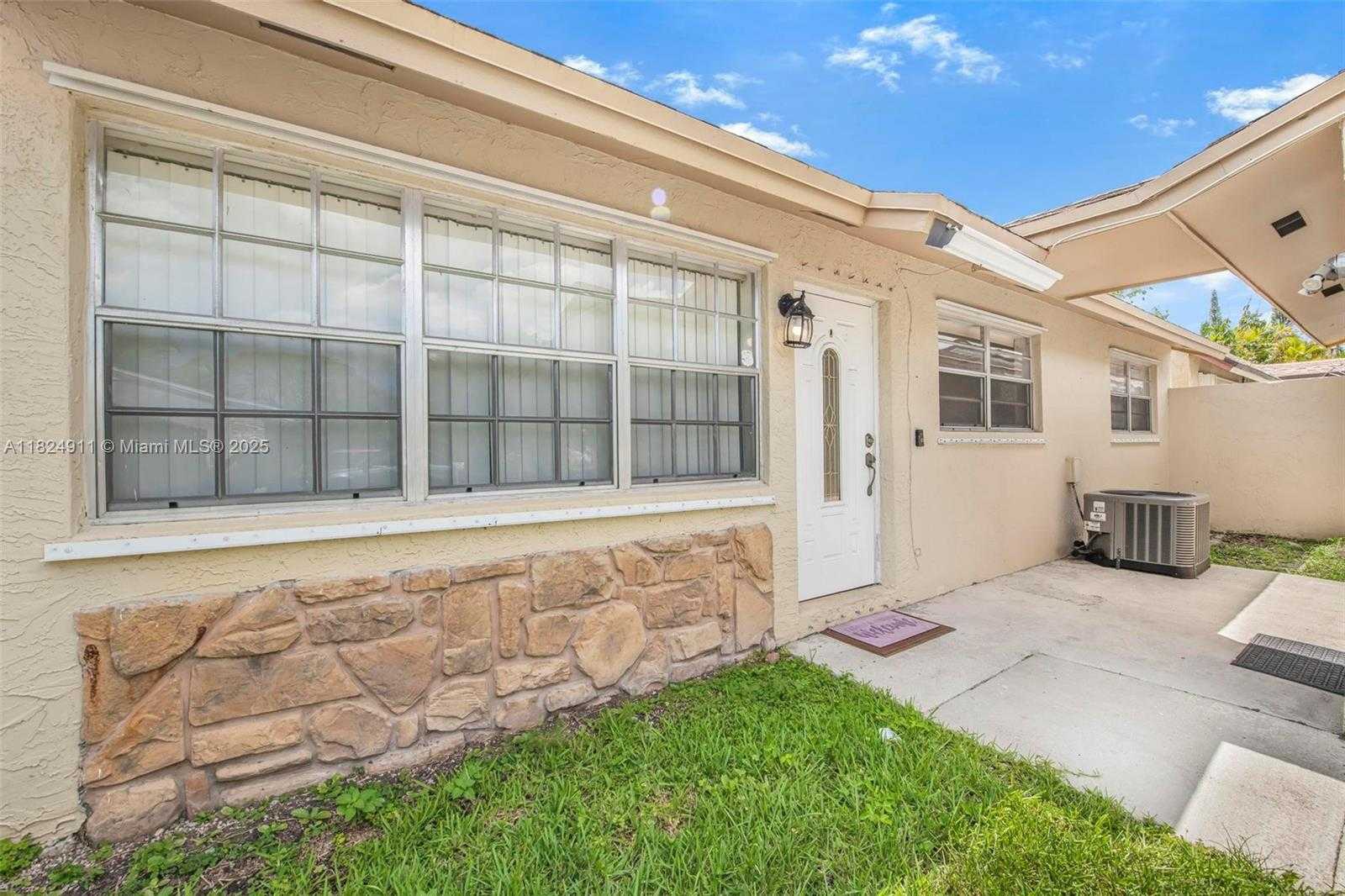 Small Image of 1356 PELICAN CT, Homestead Number 4