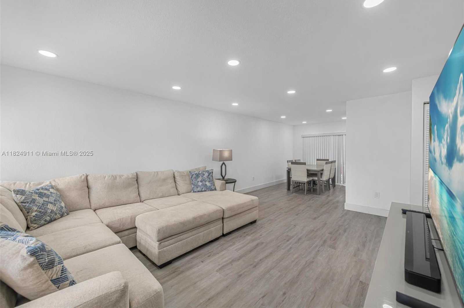 Small Image of 1356 PELICAN CT, Homestead Number 6