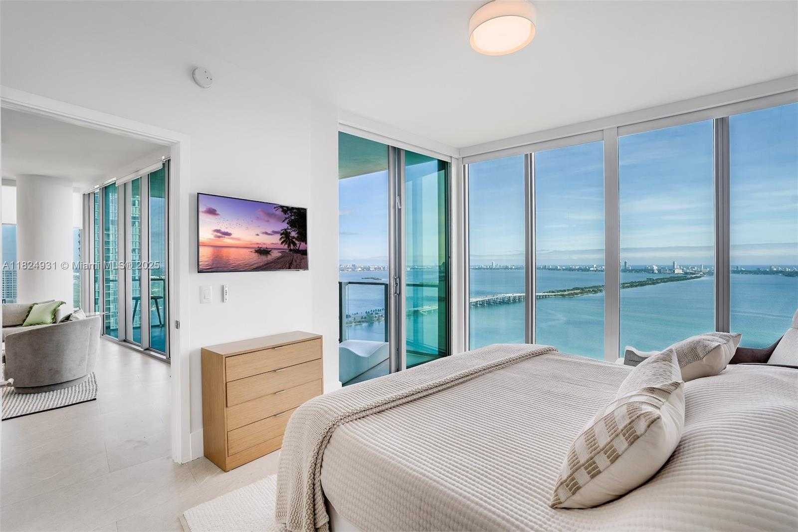 Small Image of 2900 NORTH EAST 7TH AVE #3702, Miami Number 18