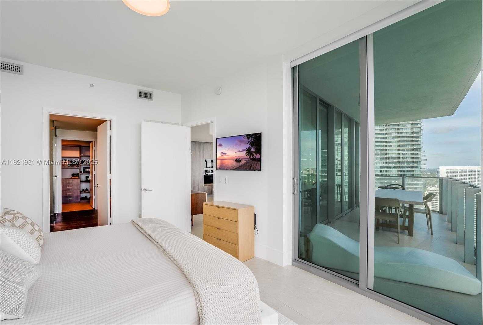 Small Image of 2900 NORTH EAST 7TH AVE #3702, Miami Number 19