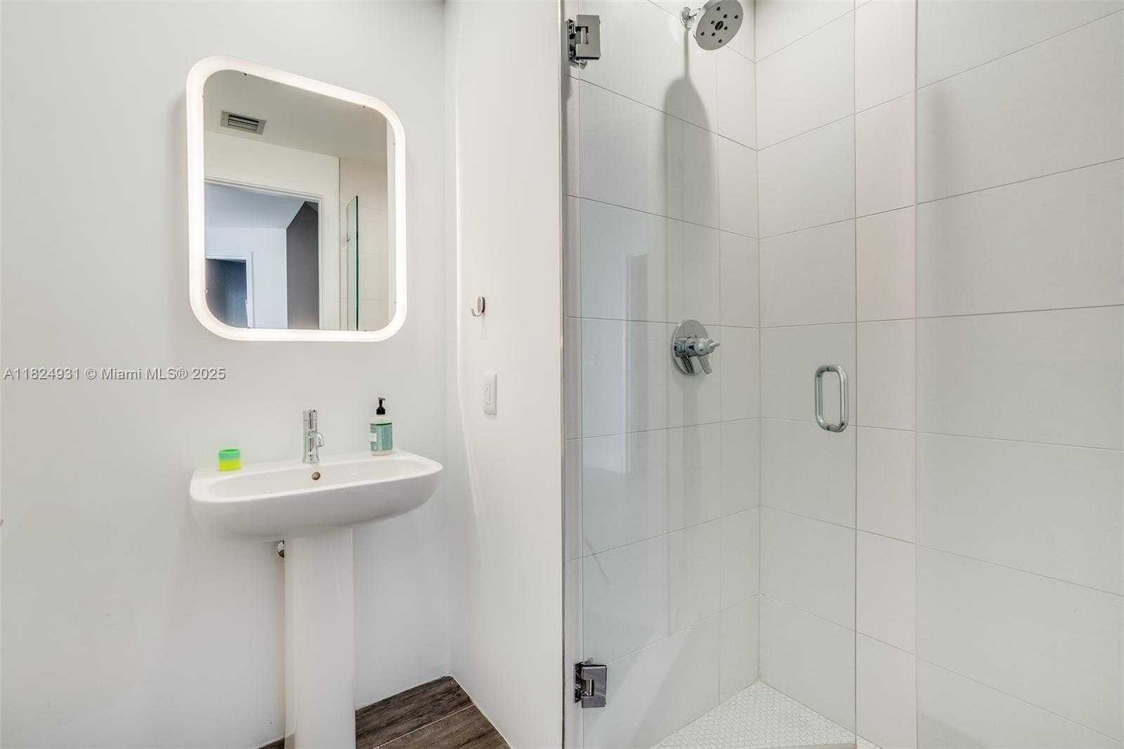 Small Image of 2900 NORTH EAST 7TH AVE #3702, Miami Number 28