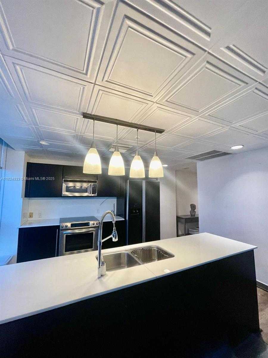 Small Image of 665 NORTH EAST 25 STREET #601, Miami Number 5