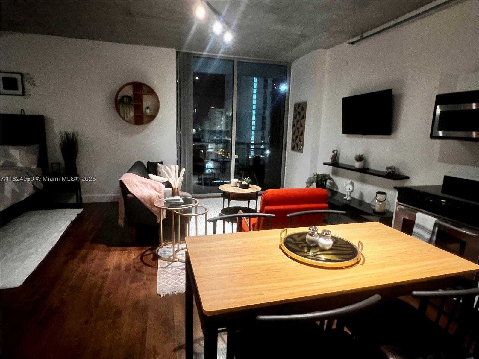 Small Image of 690 SOUTH WEST 1ST CT #1225, Miami Number 11