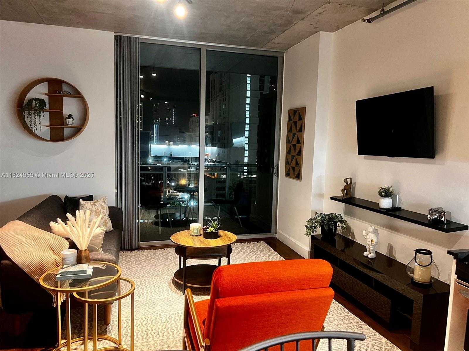 Small Image of 690 SOUTH WEST 1ST CT #1225, Miami Number 9