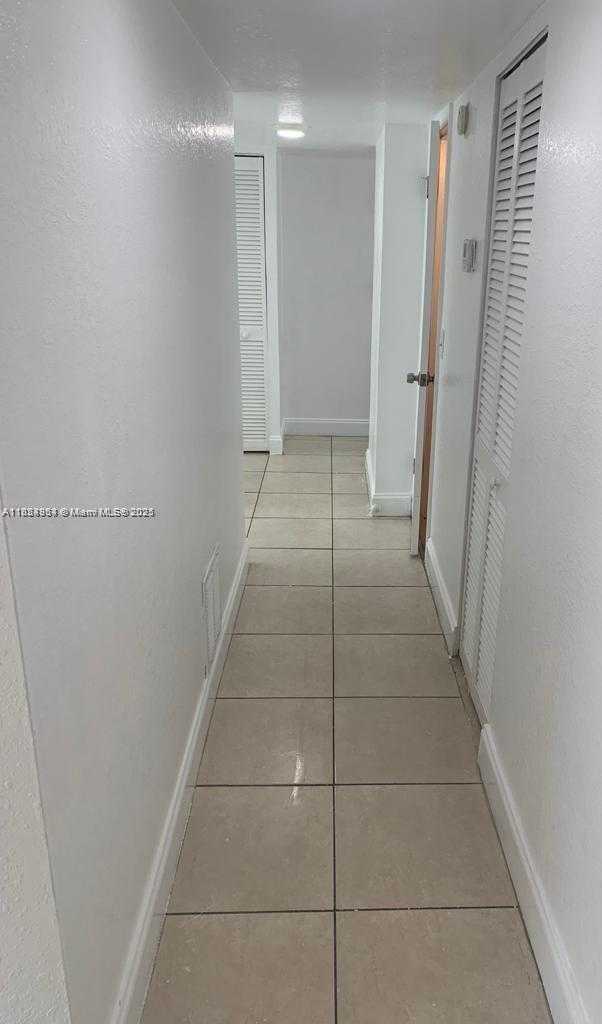 Small Image of 8810 FONTAINEBLEAU BLVD #210, Miami Number 5