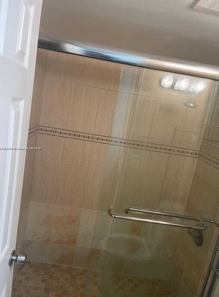 Small Image of 8810 FONTAINEBLEAU BLVD #210, Miami Number 9