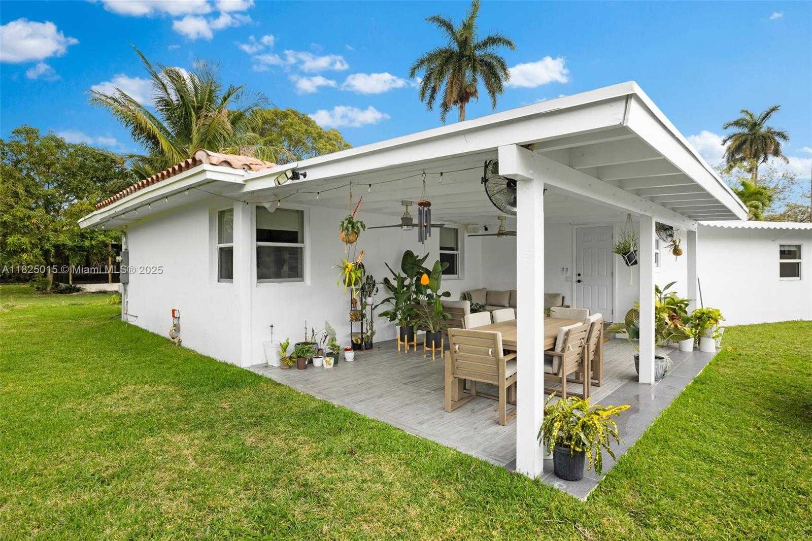 Small Image of 10650 NORTH EAST 11TH CT, Miami Shores Number 19