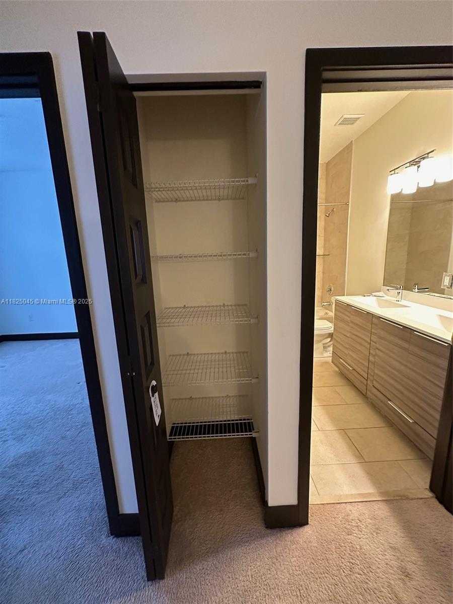 Small Image of 15965 NORTH WEST 91ST CT #15965, Miami Lakes Number 15