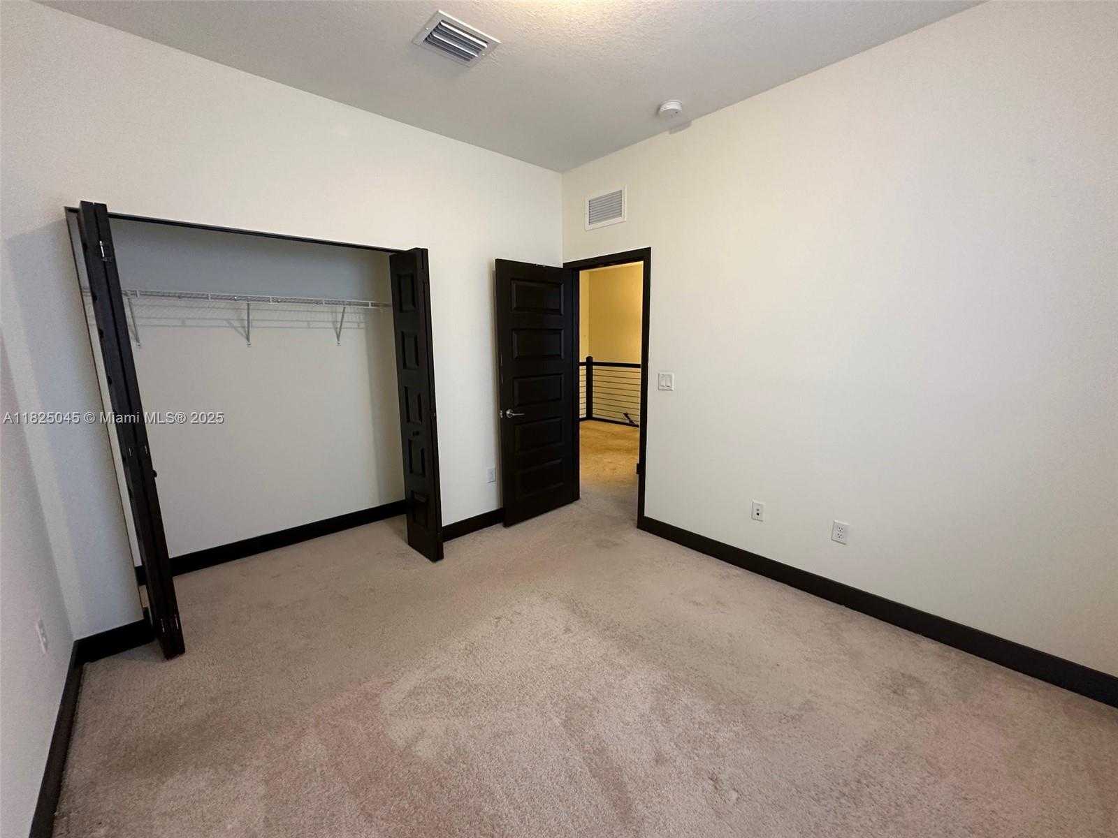 Small Image of 15965 NORTH WEST 91ST CT #15965, Miami Lakes Number 17