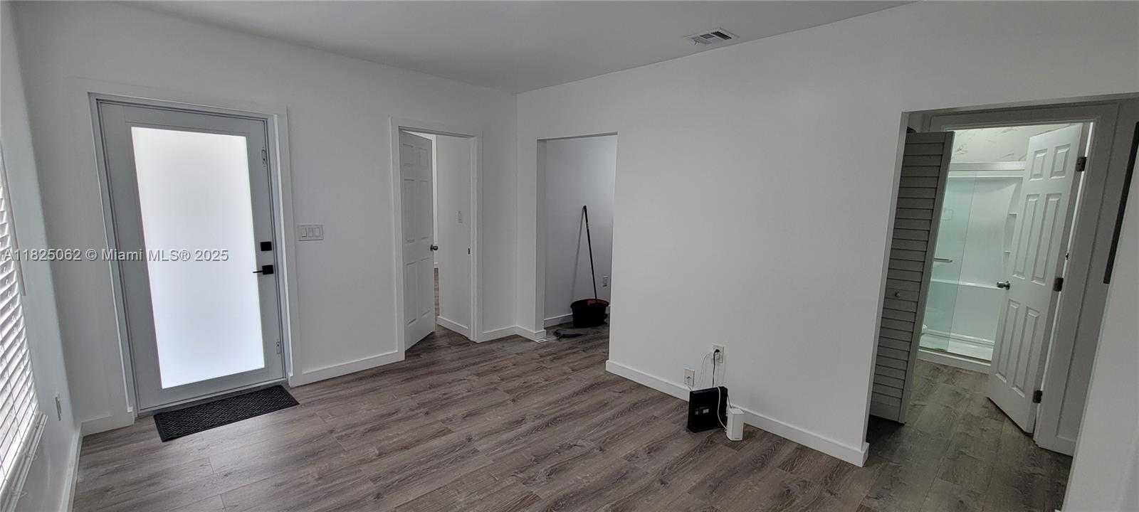 Small Image of 1520 NORTH WEST 69TH ST, Miami Number 5