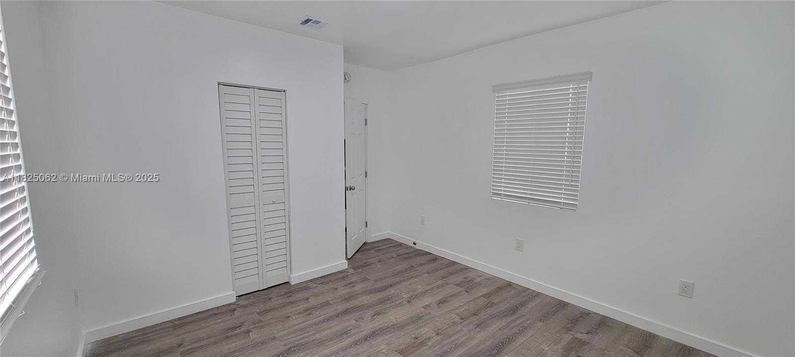 Small Image of 1520 NORTH WEST 69TH ST, Miami Number 7