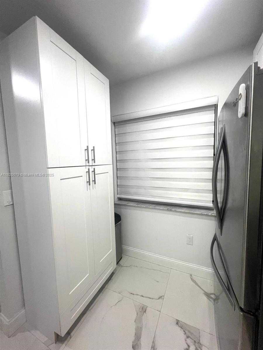 Small Image of 14213 SOUTH WEST 121ST PL #3, Miami Number 21